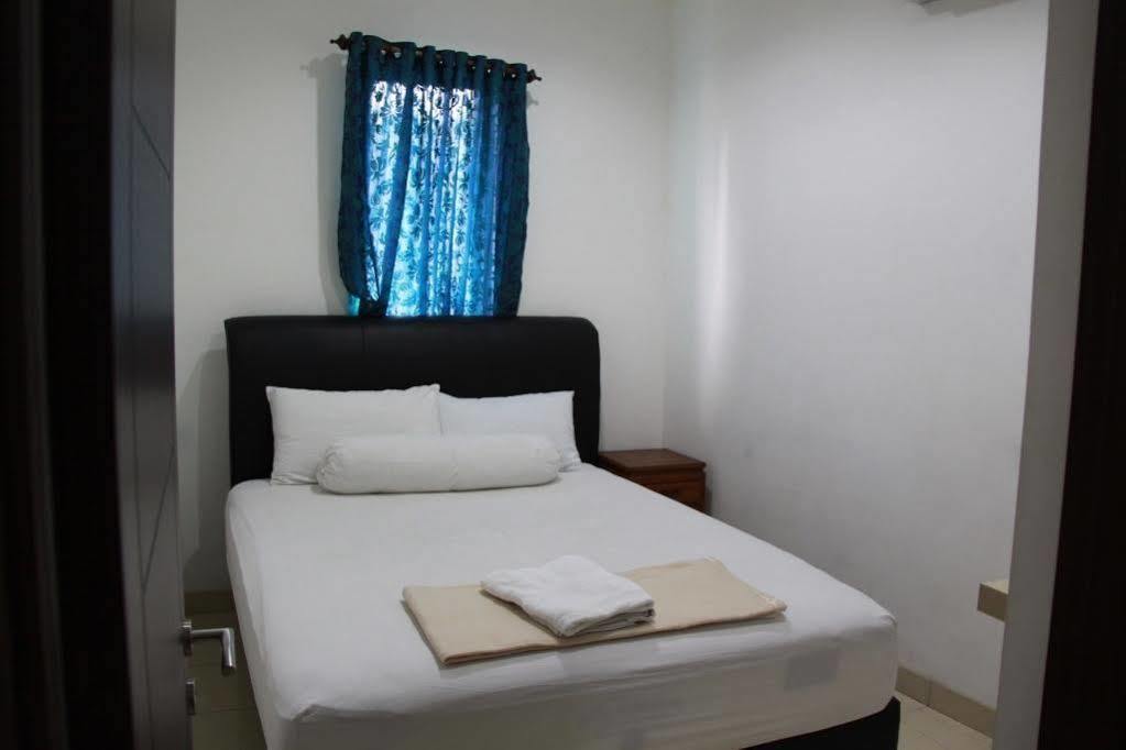 Pondok Malabar Guest House จาการ์ตา ภายนอก รูปภาพ