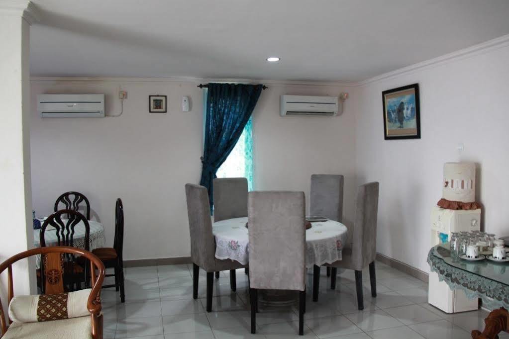 Pondok Malabar Guest House จาการ์ตา ภายนอก รูปภาพ